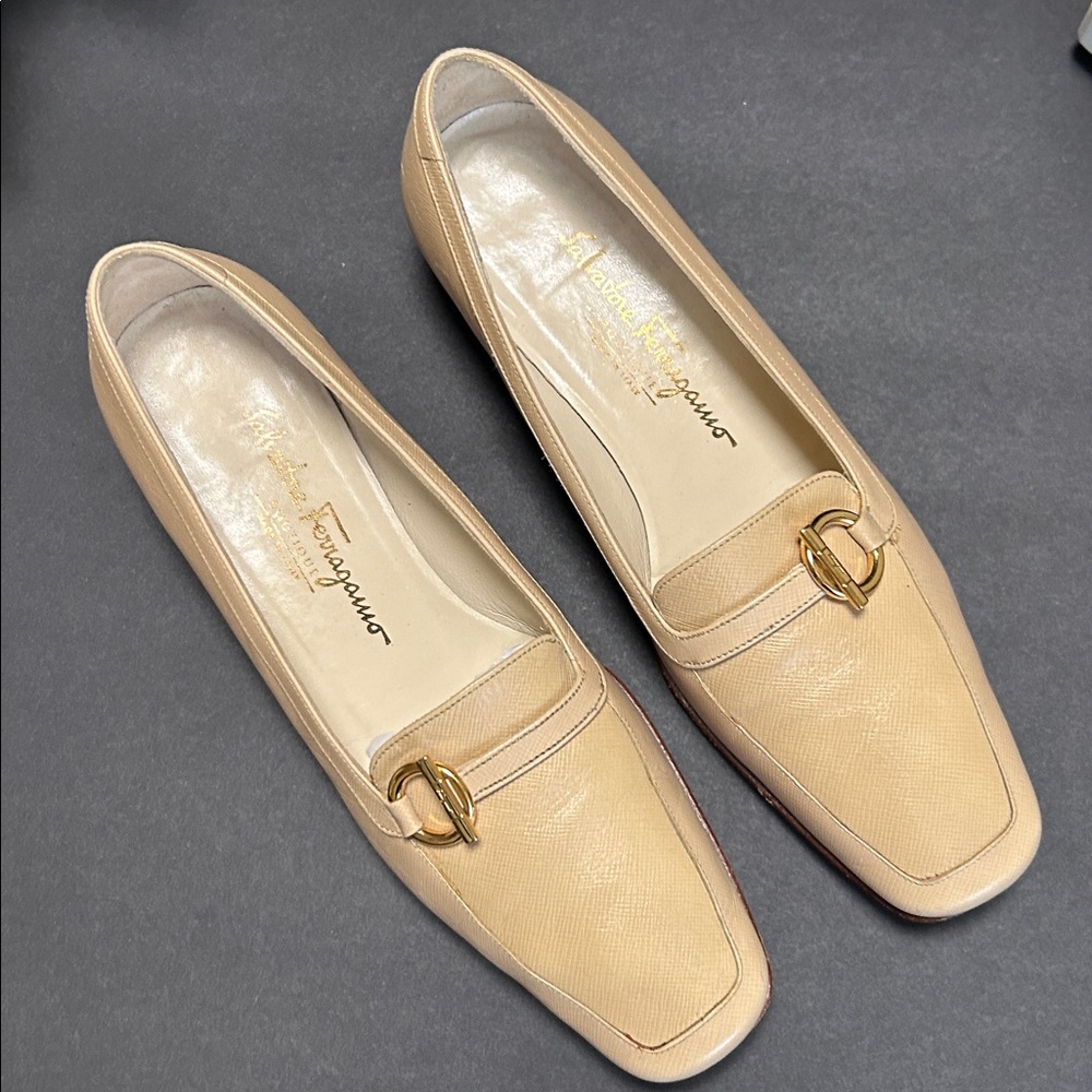 Salvatore Ferragamo Beige and Brown Loafers - Picture 3 of 17